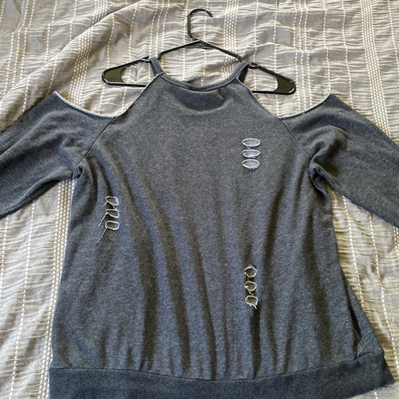 Torrid off the shoulder distressed sweater - Picture 4 of 4